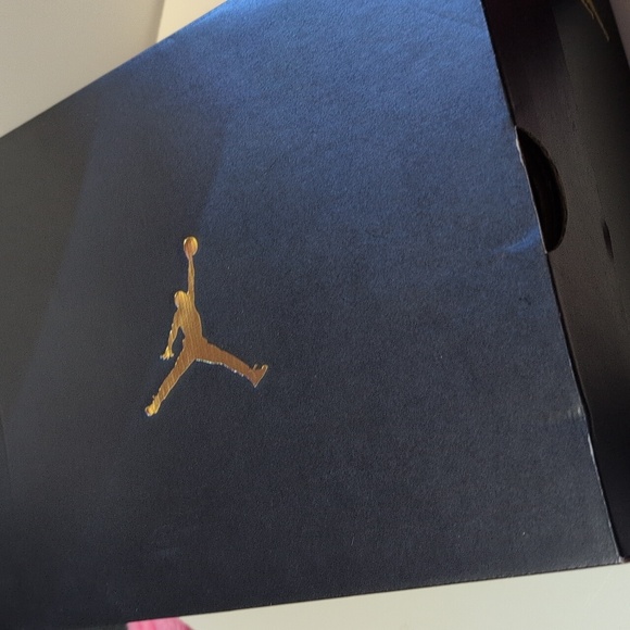 Jordan Athletic Shoes in Black, White, and Red - Picture 6 of 7